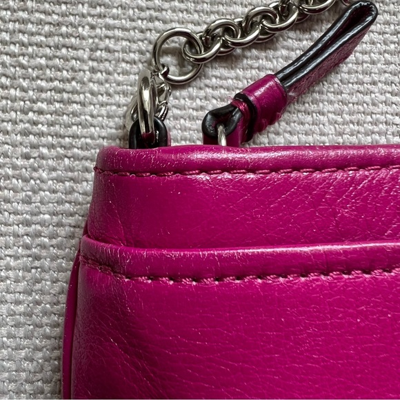 Vintage Coach Chain-Link Crossbody Bag - Picture 6 of 10